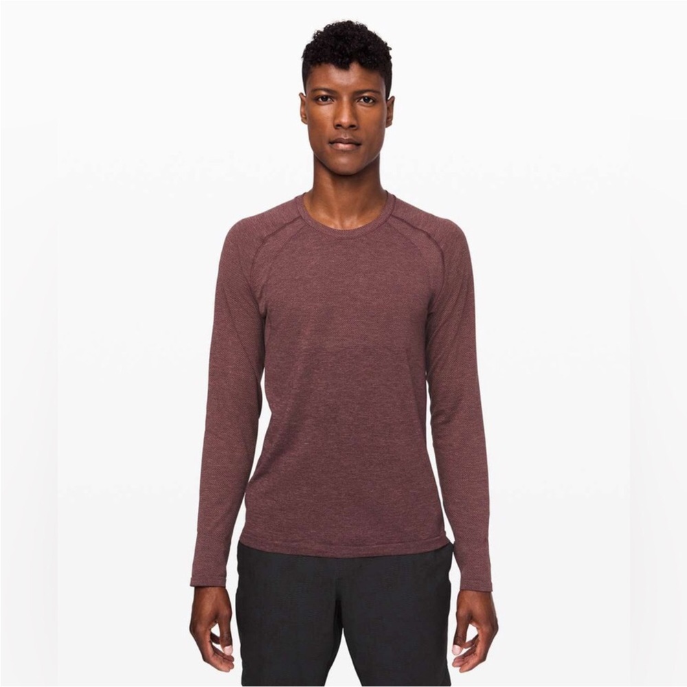 🌼LULULEM🍋N Metal Vent Tech Long Sleeve 2.0
Red Dust / Arctic Plum Men’s Large
